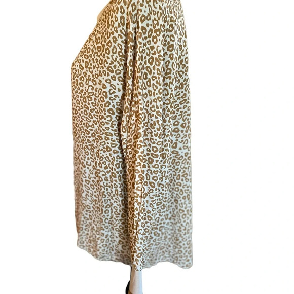 Lolly Animal Print Long Sleeve Blouse. - Picture 4 of 12